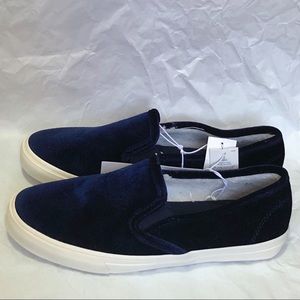 Old Navy Velvet Sherpa Lined Slip on Sneakers